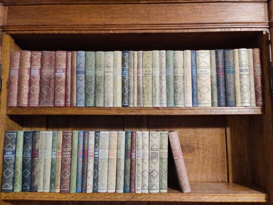 Seiklusjutte maalt ja merelt sari