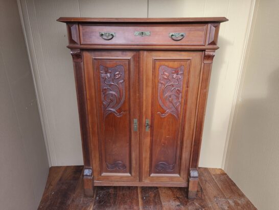 Juugend pesukapp kummut